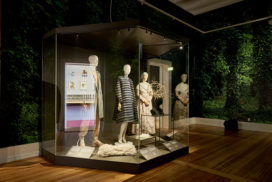 Museum case - Fashioned by nature